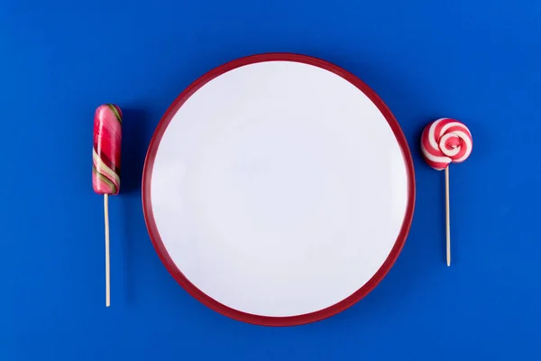 Dieta Finta Piatto Vuoto Con Posate Sotto Forma Caramelle Dolci — Foto Stock