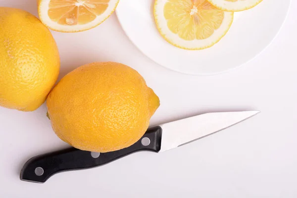 Cut Lemon Old White Plate Old Knife — Stock Photo, Image