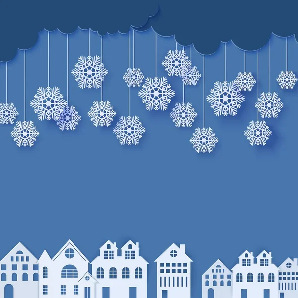 Copos de nieve en cuerdas colgando sobre casas en estilo de corte de papel. Nubes en cielo azul nocturno y edificios de la ciudad. Vector de corte en papel concepto de invierno. Feliz Navidad venta banner plantilla, tarjeta de promoción creativa . — Vector de stock