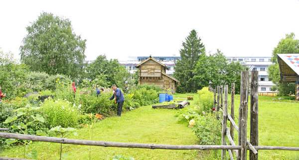 Mandrogi, 13:45 p.m .; August 16, 2015; Russia, Russian Federation