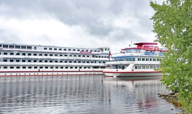 Vista de Mandrogi, Rusya