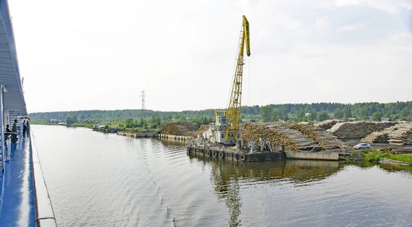 俄罗斯的河流可通航 下午6 2015年7月15日 俄罗斯 — 图库照片