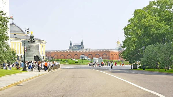 Vista Dos Edifícios Jardins Kremlin Moscovo Rússia — Fotografia de Stock