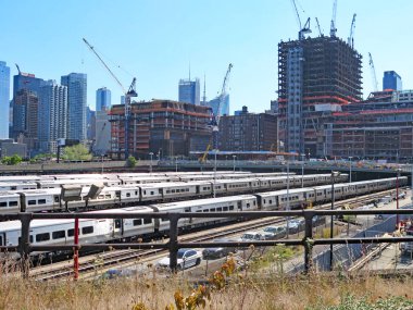 New York'ta yollar ve trenler, 14:15 .; 14 Haziran 2014; Abd