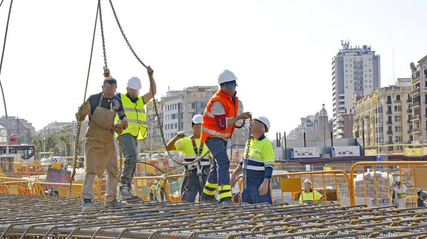 Trabajadores Las Obras Los Túneles Plaza Les Glories Catalanes Barcelona —  Fotos de Stock