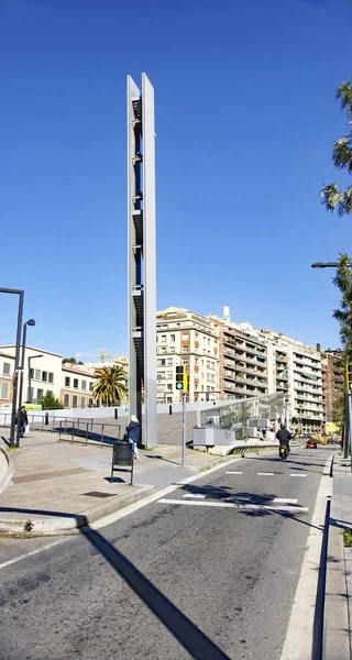 Skulpturen Brunnen Und Ornamente Auf Der Plaza Lesseps Barcelona Katalonien — Stockfoto