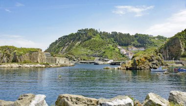 Asturias Prensliğinde Cudillero, 12: 15. ; 15 Mayıs 2015; İspanya, Avrupa