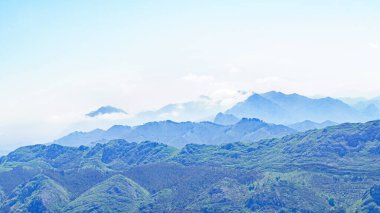 Picos de Europa, 16: 55; 21 Mayıs 2018; Asturias Prensliği, İspanya, Avrupa