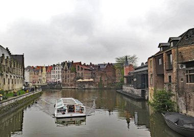 Bruges, Batı Flanders; 18: 35; 19 de Julio de 2016; Belçika, Avrupa