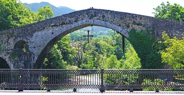 Cangas Onis Manzarası Mayıs 2018 Asturias Prensliği Spanya Avrupa — Stok fotoğraf