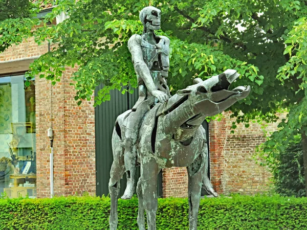 象征启示录的雕塑 下午17 June 2016 Holland Europe — 图库照片