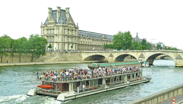 塞纳河全景 下午15 August 2017 Paris France Europe — 图库照片
