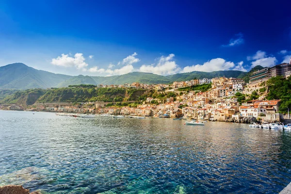 Chianalea di Scilla, rybářská vesnice v Kalábrii — Stock fotografie