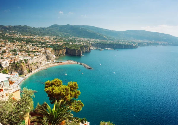 Vue panoramique du port de Sorrente — Photo