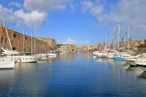 Foto Tirada Mês Janeiro Imagem Mostra Porto Ilha Malta Com — Fotografia de Stock