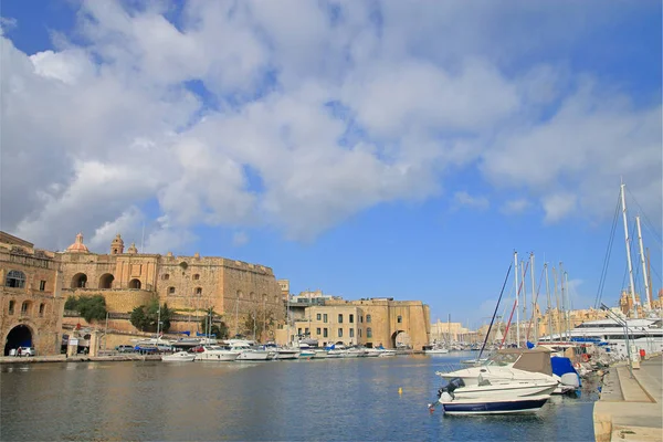 Fotot Taget Januari Månad Bilden Visar Hamnen Malta Med Förtöjda — Stockfoto