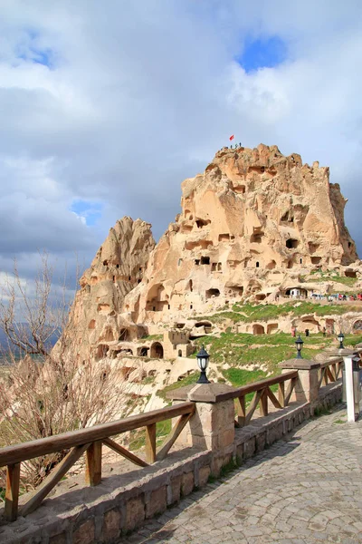 Uçhisar adlı antik mağara şehir-kale.