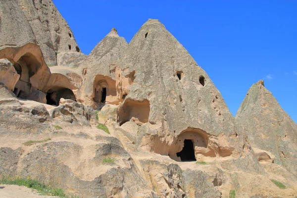 카파도키아의 셀림 수도원의 많은 동굴 중 하나. — 스톡 사진