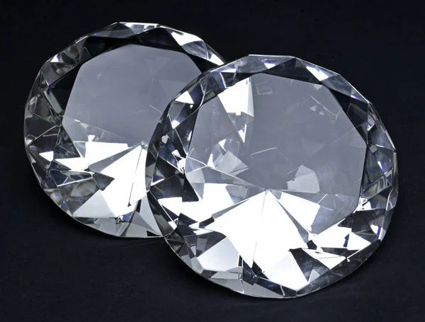 Прекрасні Блискучі Діаманти Ізольовані Чорному Тлі Прозорі Або Прозорі Алмази — стокове фото