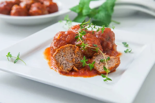 Seitan Vagy Tofu Hús Paradicsommártással Lemez — Stock Fotó