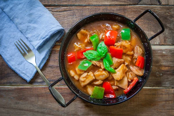 Indisches Mango Chutney Huhn Auf Wok Mit Rotem Und Grünem — Stockfoto