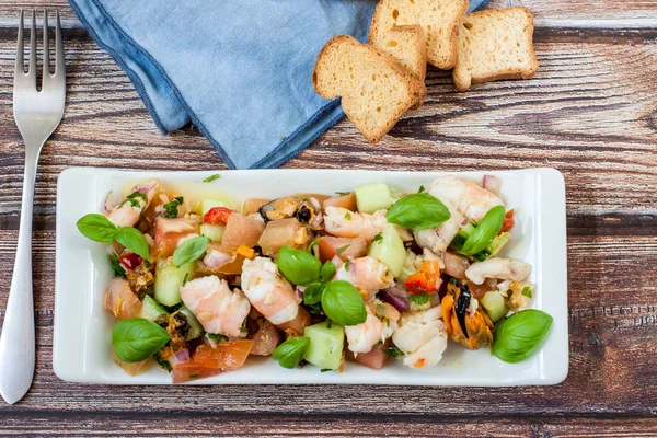 Salada Frutos Mar Com Camarão Fresco Legumes — Fotografia de Stock