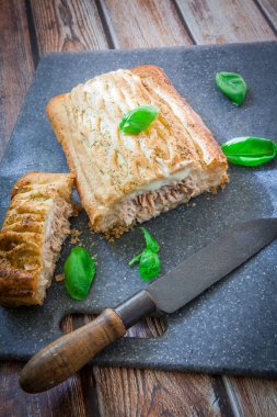 taze somon pasta puf siyah masada