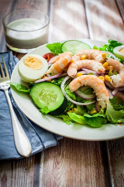 Fresh Prawn Salad Boiled Egg Cucumber — Stock Photo, Image