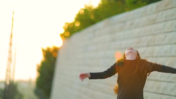 Fille Heureuse Avec Des Ballons Air Vidéo Full — Video