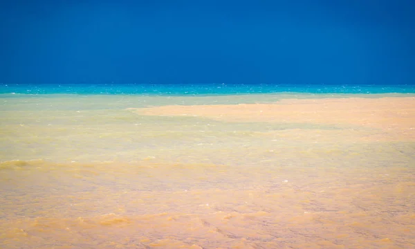 Flussüberflutung Zum Meer Naturkatastrophe Ökoproblem Aufgrund Des Klimawandels Frischwasserfluss Ins — Stockfoto