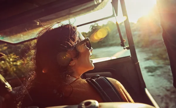 Happy woman on safari — Stock Photo, Image