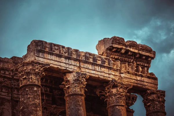 Antigas Ruínas Templo Líbano Estilo Vintage Foto Baalbek Majestosas Colunas — Fotografia de Stock