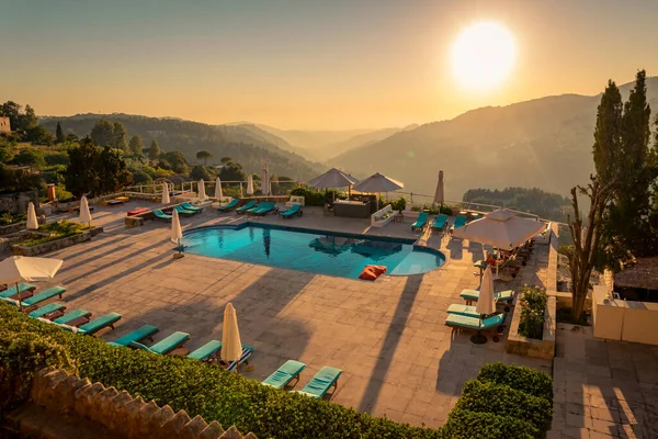 Reisen Den Libanon Pool Mit Erfrischendem Wasser Milden Sonnenuntergang Schönes — Stockfoto