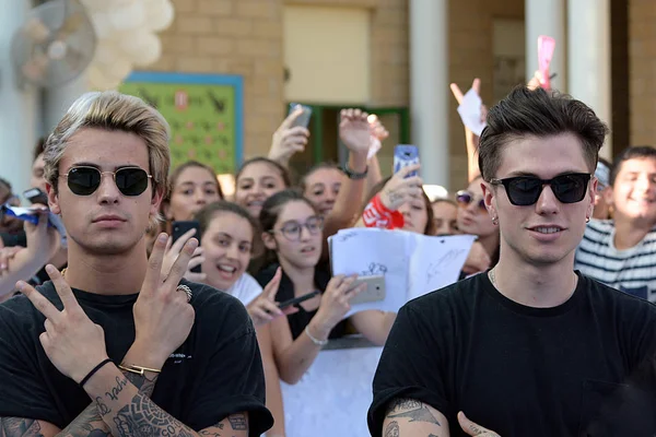 Giffoni Valle Piana, Sa, İtalya - 20 Temmuz 2018: Benji ve Fede Giffoni, Festival 2018 - 20 Temmuz 2018 Giffoni Valle Piana, İtalya üzerinde Film