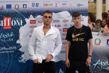 Giffoni Valle Piana, Sa, İtalya - 26 Temmuz 2018: Vegas Jones ve Quentin40 adlı Giffoni üzerinde 26 Temmuz 2018 Giffoni Valle Piana, İtalya Festivali 2018 - Film 