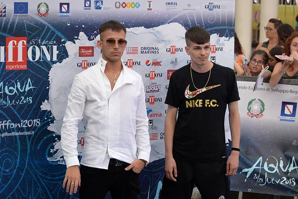 Giffoni Valle Piana, Sa, İtalya - 26 Temmuz 2018: Vegas Jones ve Quentin40 adlı Giffoni üzerinde 26 Temmuz 2018 Giffoni Valle Piana, İtalya Festivali 2018 - Film 