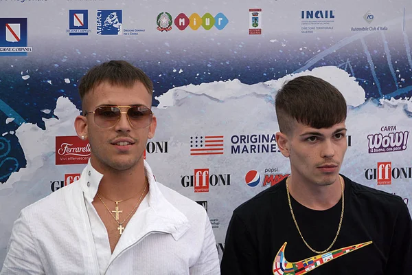 Giffoni Valle Piana, Sa, İtalya - 26 Temmuz 2018: Vegas Jones ve Quentin40 adlı Giffoni üzerinde 26 Temmuz 2018 Giffoni Valle Piana, İtalya Festivali 2018 - Film 