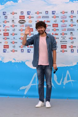Giffoni Valle Piana, Sa, İtalya - 27 Temmuz 2018: Alessandro Siani, Giffoni Film Festivali 2018 - üzerinde 27 Temmuz 2018 Giffoni Valle Piana, İtalya 