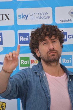Giffoni Valle Piana, Sa, İtalya - 27 Temmuz 2018: Alessandro Siani, Giffoni Film Festivali 2018 - üzerinde 27 Temmuz 2018 Giffoni Valle Piana, İtalya 