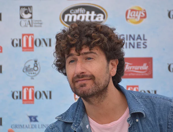 Giffoni Valle Piana, Sa, İtalya - 27 Temmuz 2018: Alessandro Siani, Giffoni Film Festivali 2018 - üzerinde 27 Temmuz 2018 Giffoni Valle Piana, İtalya 