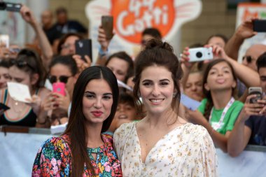 Giffoni Valle Piana, Sa, İtalya - 22 Temmuz 2018: Francesca Chillemi Diana Del Bufalo Giffoni, Festival 2018 - 22 Temmuz 2018 Giffoni Valle Piana, İtalya üzerinde Film ve