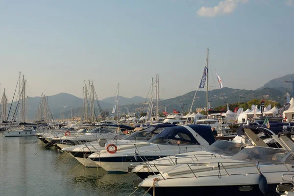 Puerto Marina Arechi Salerno Italia — Foto de Stock