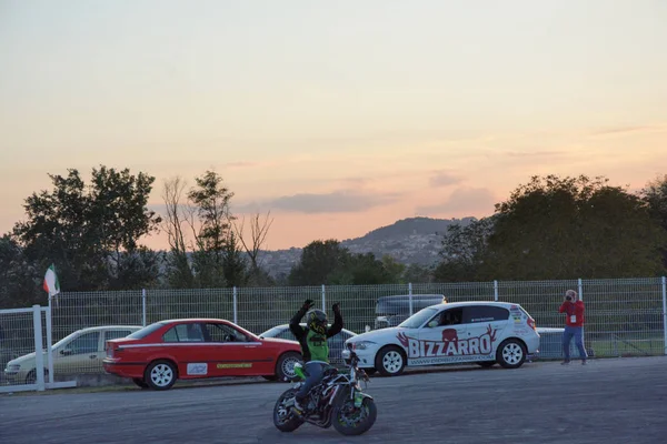 2018 アリアノ Irpino スポーツ アクロバットの Italy Performances でのシュッド モーターエキスポ — ストック写真