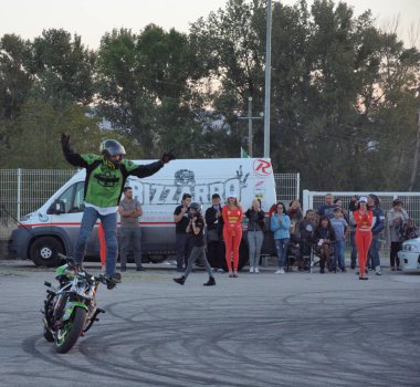 Sud Motor Expo, 30 Eylül 2018 yılında Ariano Irpino, spor akrobasi Italy.Performances.