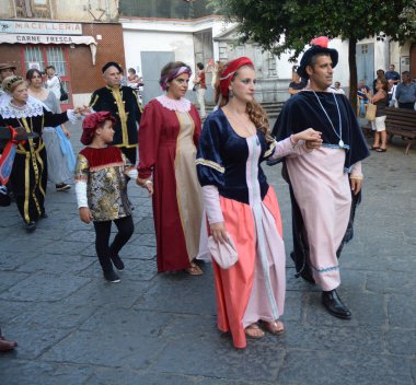 İtalya : Kutsal Diken armağanı için Giffoni Valle Piana'da tarihi alayı ve ortaçağ festivali, 14 Temmuz 2019.