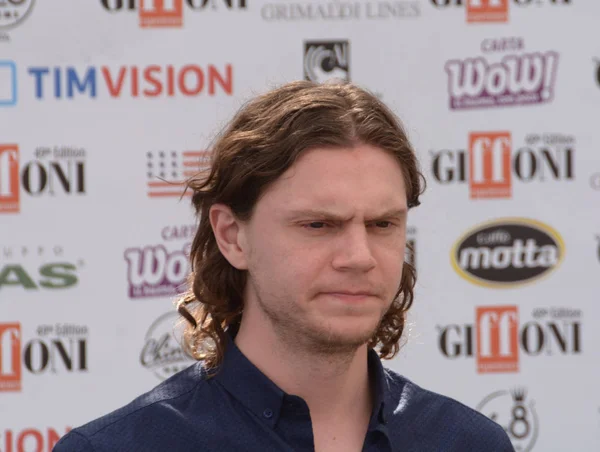 Giffoni Valle Piana, Sa, İtalya - 23 Temmuz 2019 : Evan Peters Giffoni Film Festivali'nde 2019 - 23 Temmuz 2019'da Giffoni Valle Piana, İtalya.