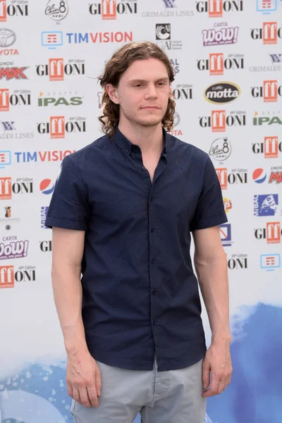 Giffoni Valle Piana, Sa, İtalya - 23 Temmuz 2019 : Evan Peters Giffoni Film Festivali'nde 2019 - 23 Temmuz 2019'da Giffoni Valle Piana, İtalya.