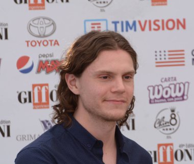 Giffoni Valle Piana, Sa, İtalya - 23 Temmuz 2019 : Evan Peters Giffoni Film Festivali'nde 2019 - 23 Temmuz 2019'da Giffoni Valle Piana, İtalya.