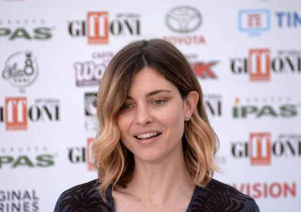 ギフォニ ヴァッレ ピアナ イタリア 2019年7月23日 ギフォニ映画祭2019でヴィットリア プッチーニ 2019年7月23日 イタリア ギフォニ ストックフォト