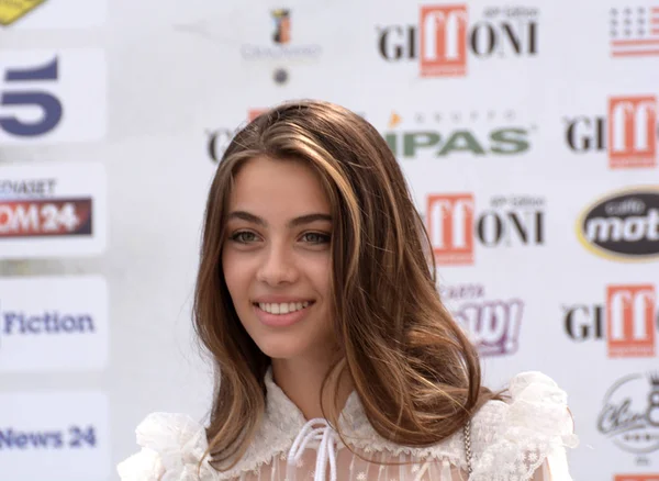 Giffoni Valle Piana, Sa, İtalya - 20 Temmuz 2019 : Elisa Visari Giffoni Film Festivali'nde 2019 - 20 Temmuz 2019'da Giffoni Valle Piana, İtalya.